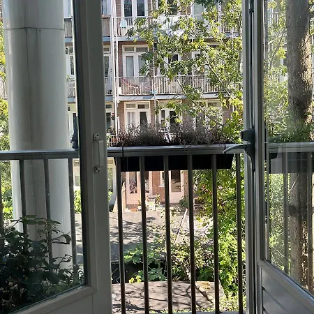 Modern And Light In Amsterdam-west شقة